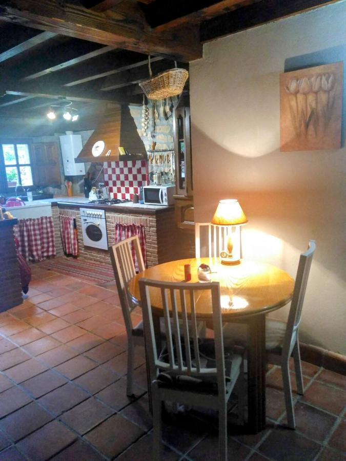 Casa De Campo El Midiaju Para 8 Personas Carmona  Exteriör bild